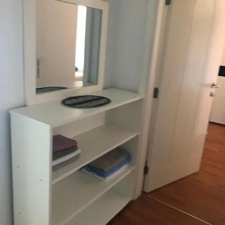 Lona Apartment