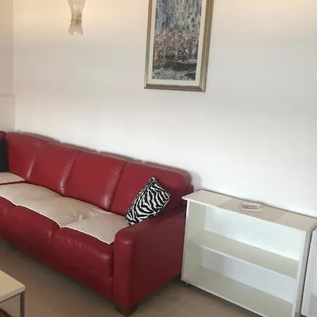 Apartment Lona